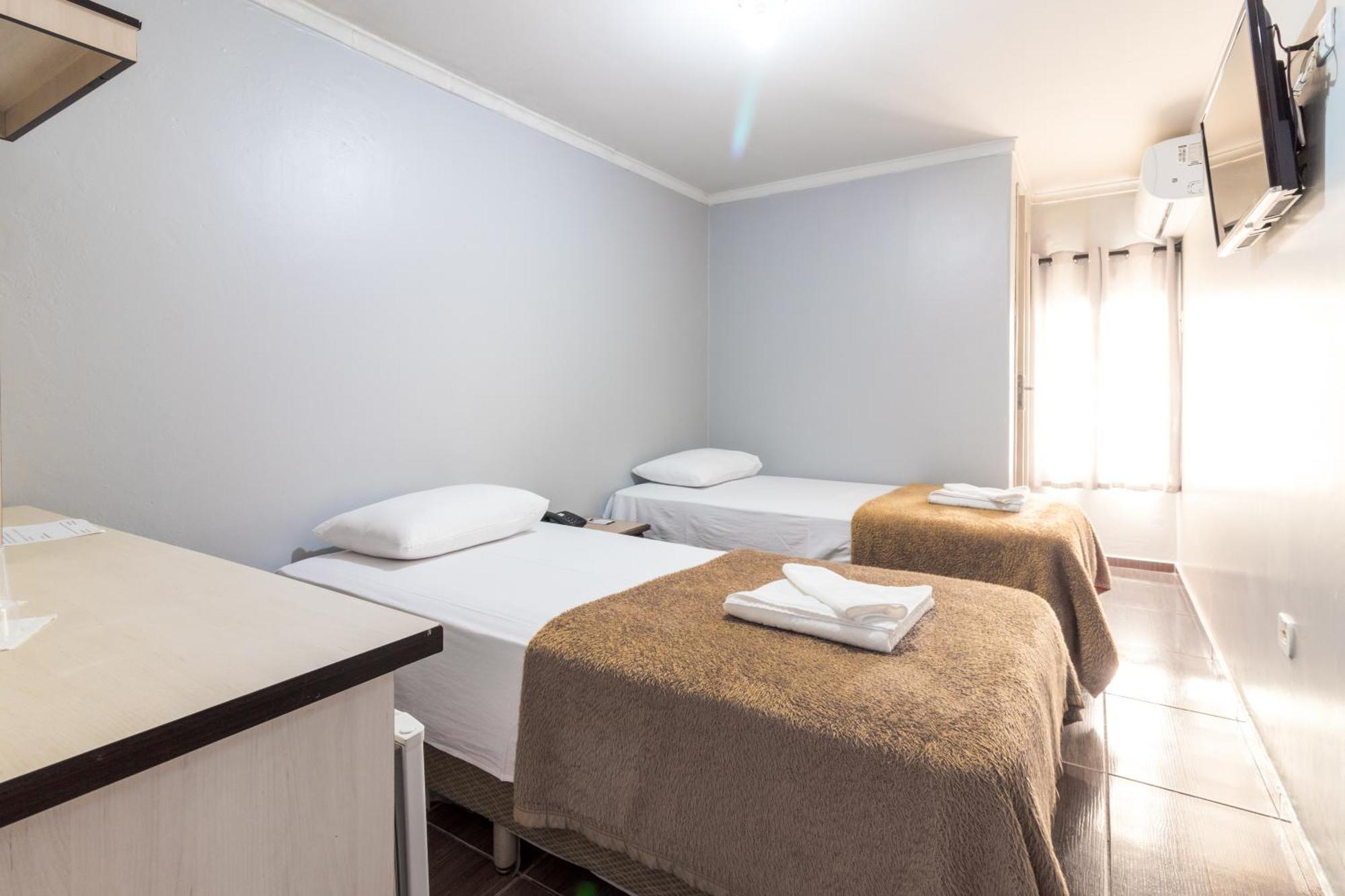 פוז דו איגואסו Foz Budget Hotel מראה חיצוני תמונה