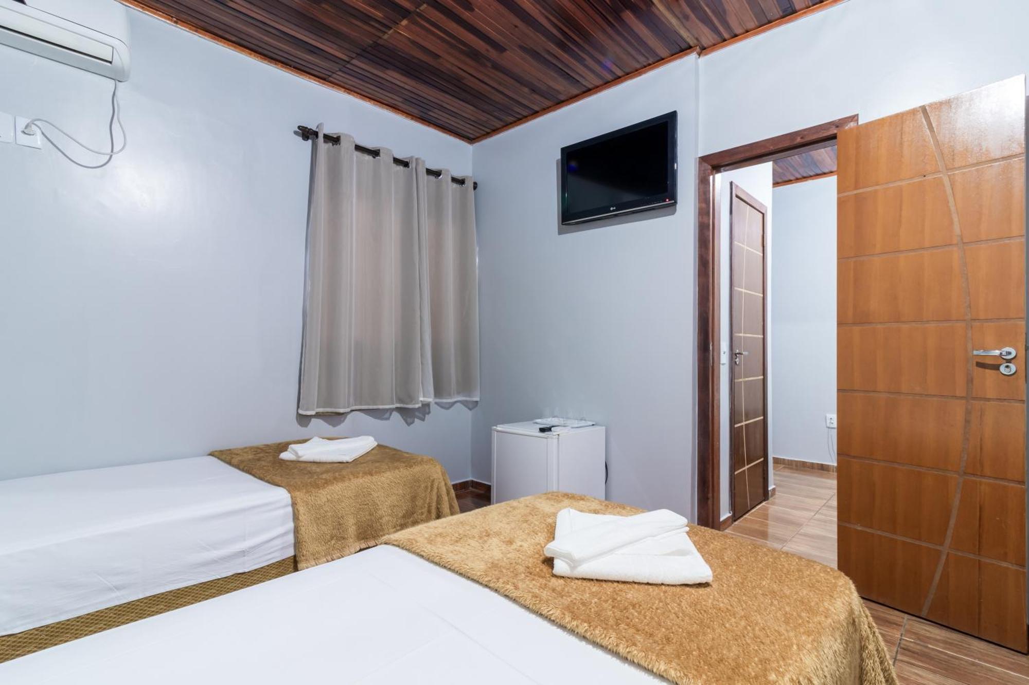 פוז דו איגואסו Foz Budget Hotel מראה חיצוני תמונה